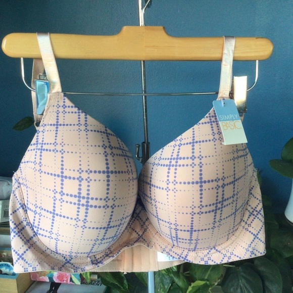 Underwire Bra Size 38D - Picture 1 of 4